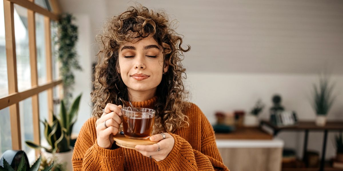 مزایای بی‌نظیر نوشیدن چای دارچین